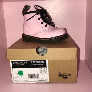 Toddler Dr. Martens size 6 Baby Pink